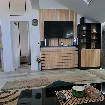 Apartment Zatvoreno Renoviranje *