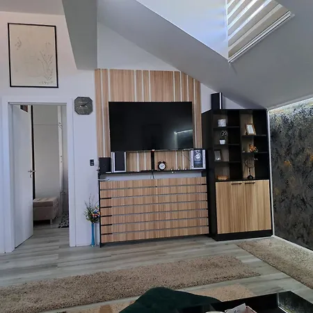 Ap Aleksandar Apartment *